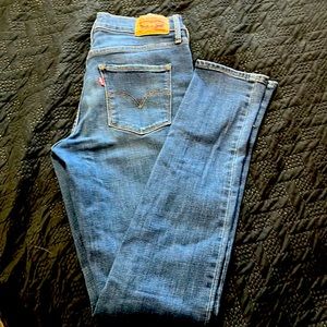 Levi’s 311 shaping skinny jeans- Size 27